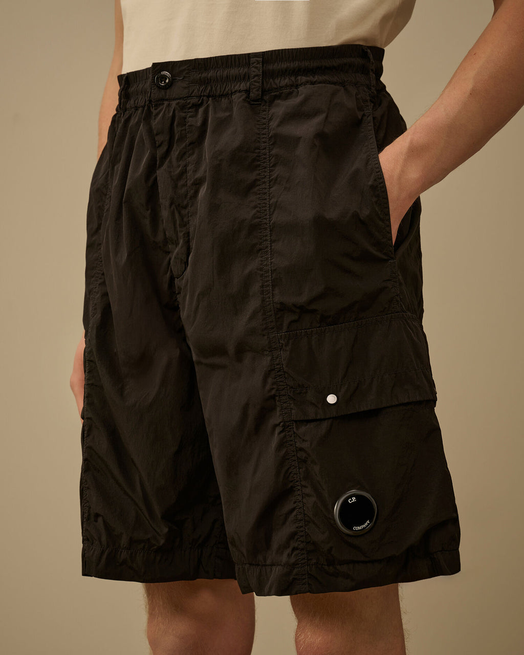 Chrome-R Lens Boxy Cargo Shorts, BLACK