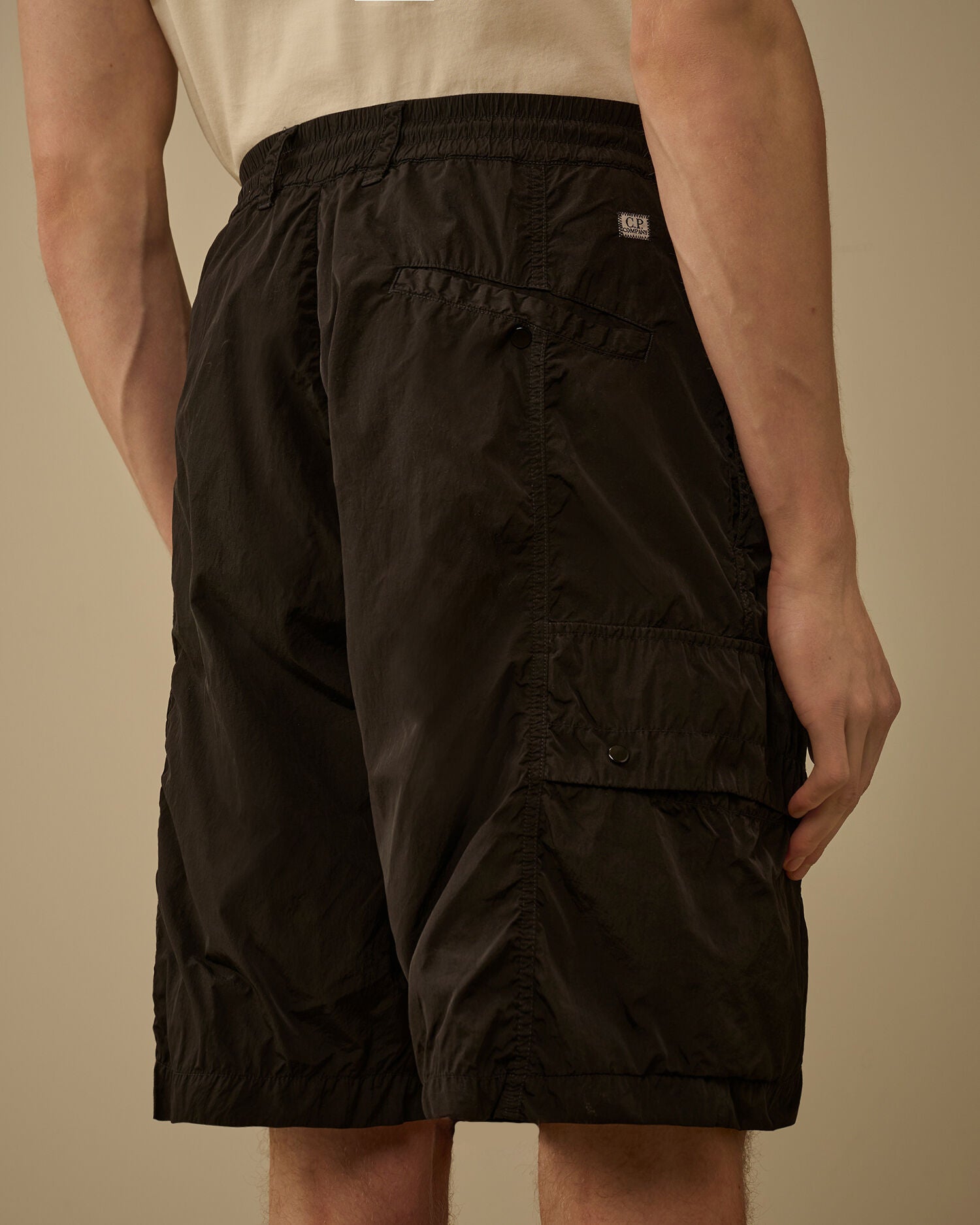 Chrome-R Lens Boxy Cargo Shorts, BLACK