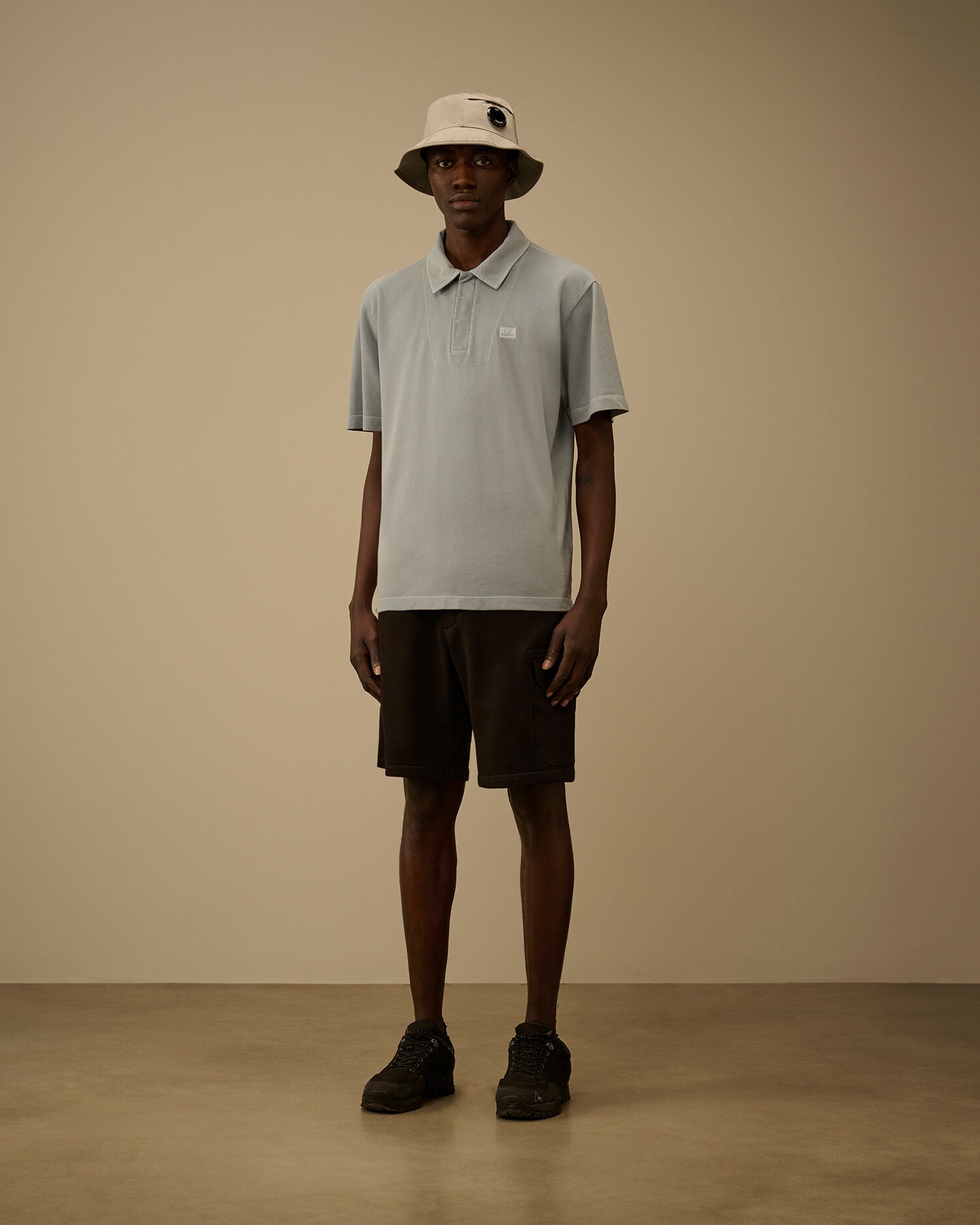 Diagonal Raised Fleece Cargo Sweatshorts, BLACK