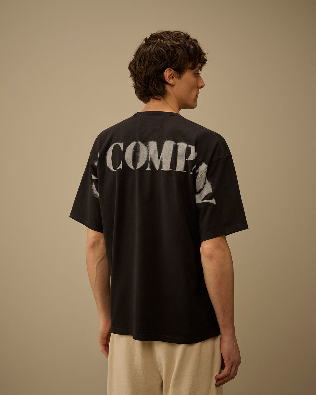 1020 Jersey Short Sleeve Stencil T-Shirt, BLACK
