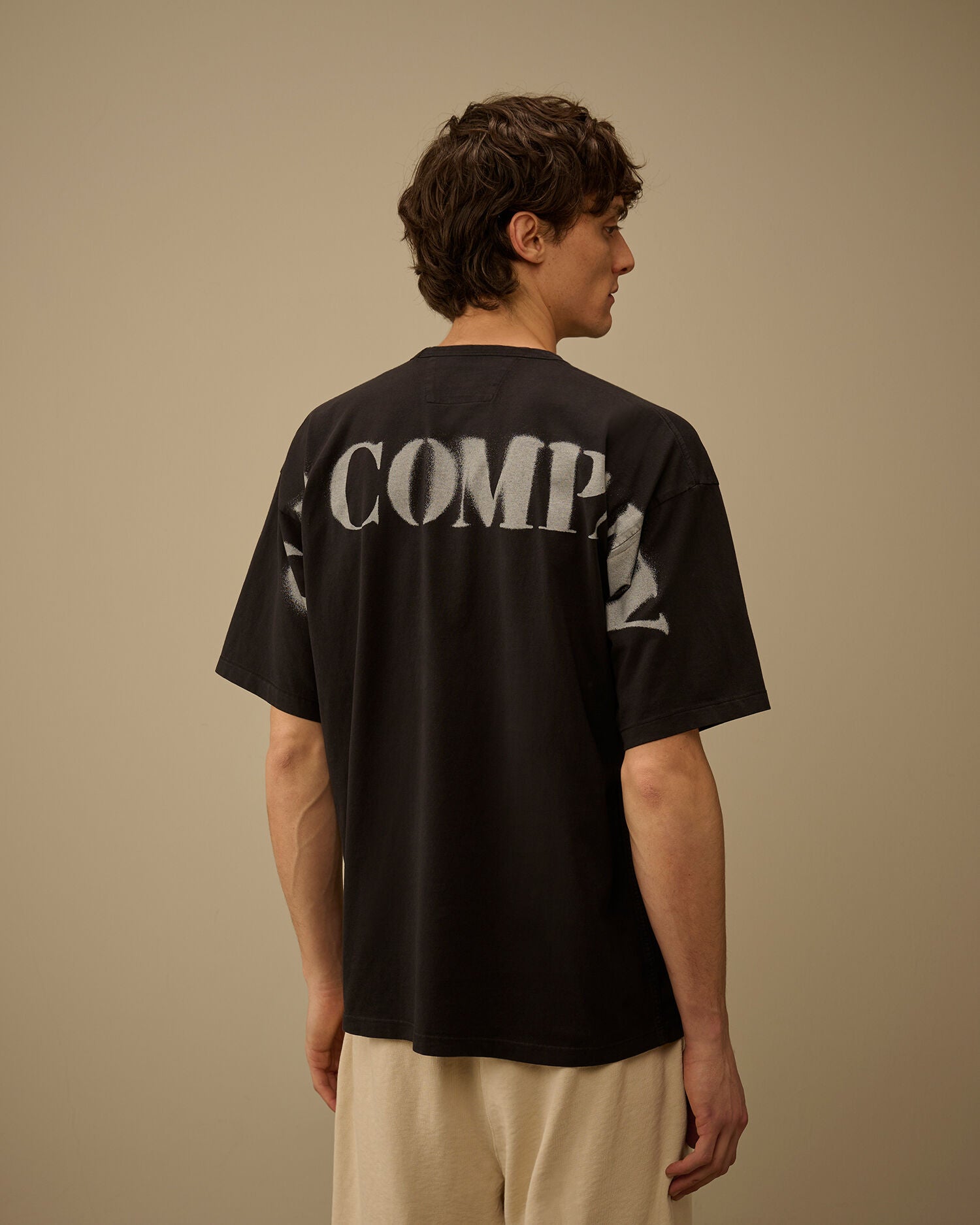 1020 Jersey Short Sleeve Stencil T-Shirt, BLACK