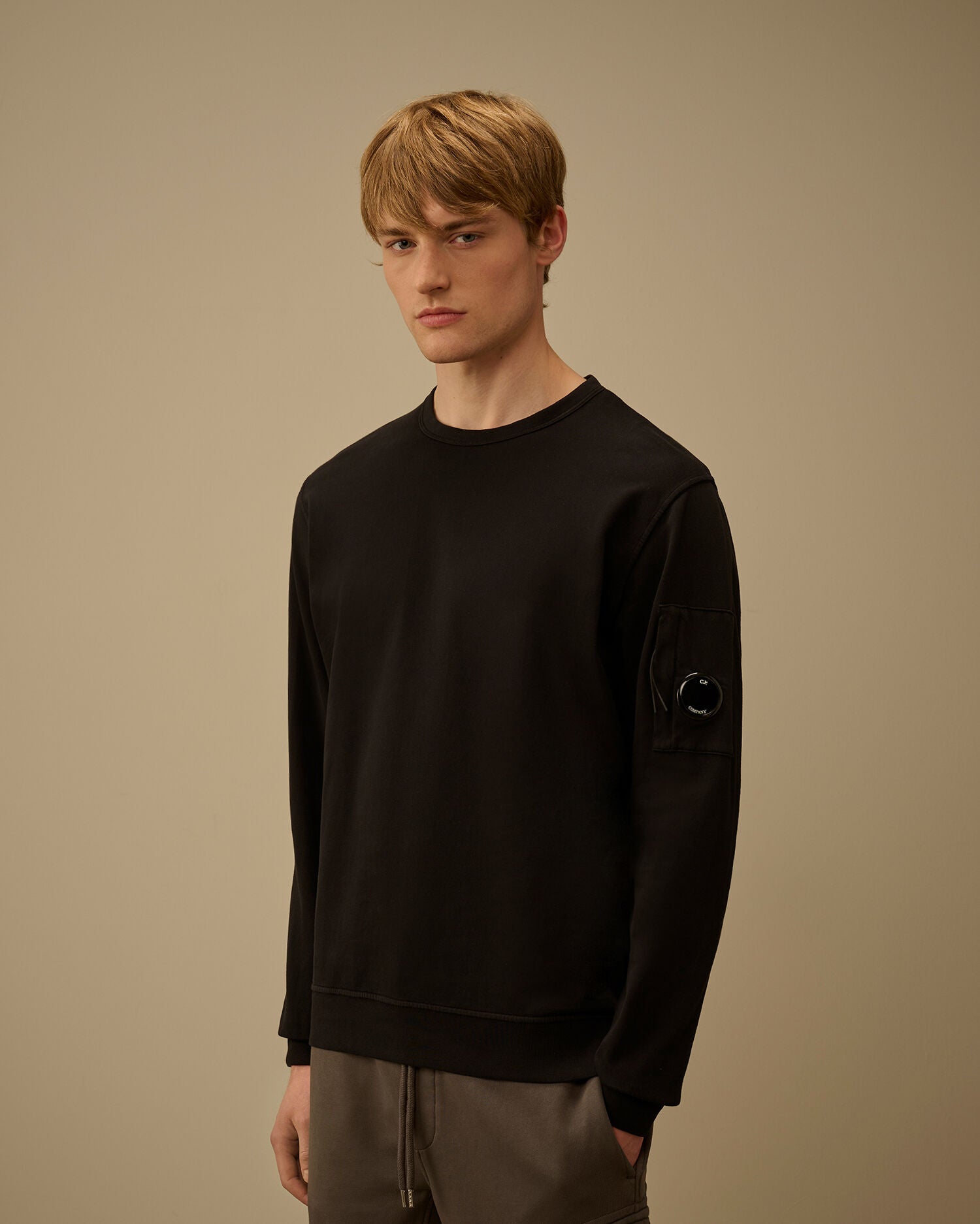 Light Fleece Crewneck Sweatshirt, BLACK