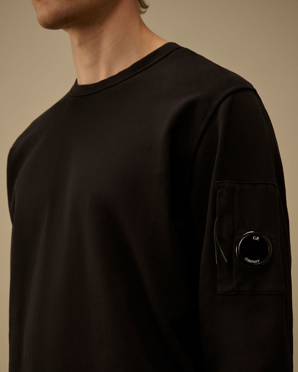 Light Fleece Crewneck Sweatshirt, BLACK
